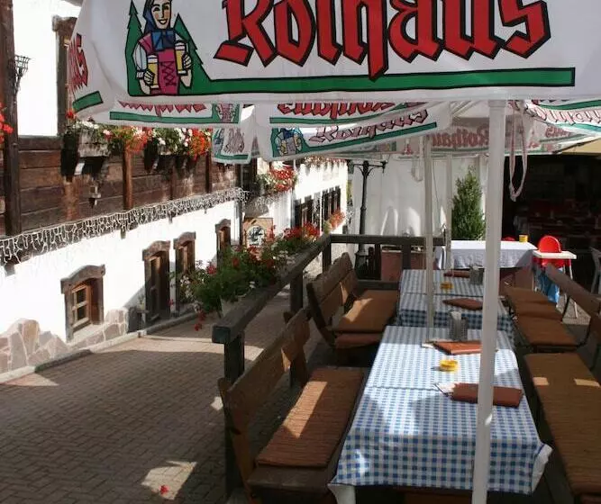 Hotelli Gästehaus Zur Lilie