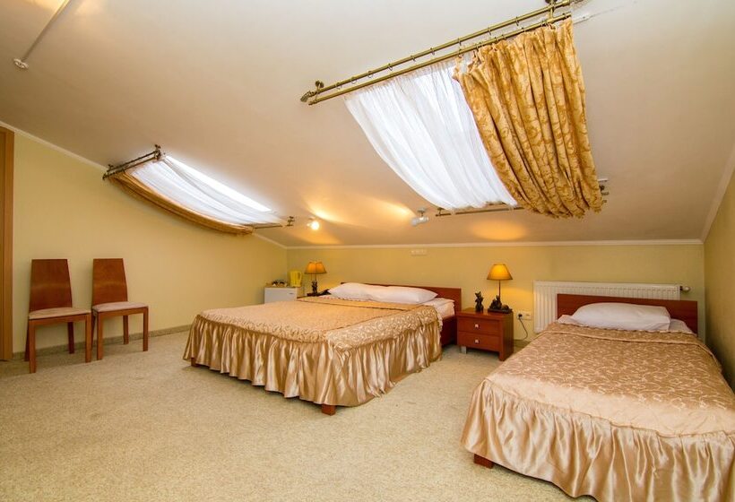 هتل Langeron Park