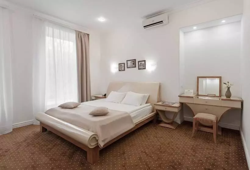 Hotel Langeron Park