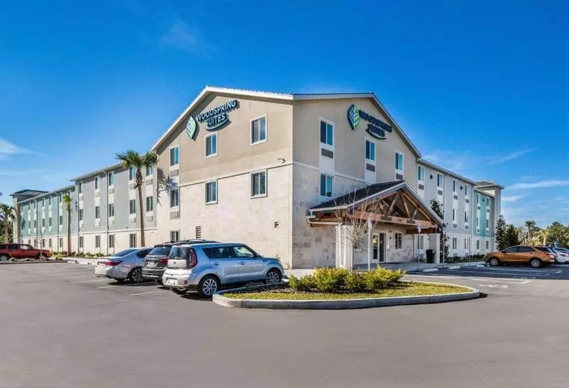 Hotelli Woodspring Suites Bradenton