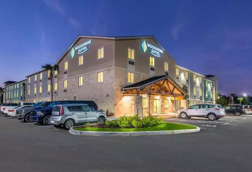 Hotelli Woodspring Suites Bradenton