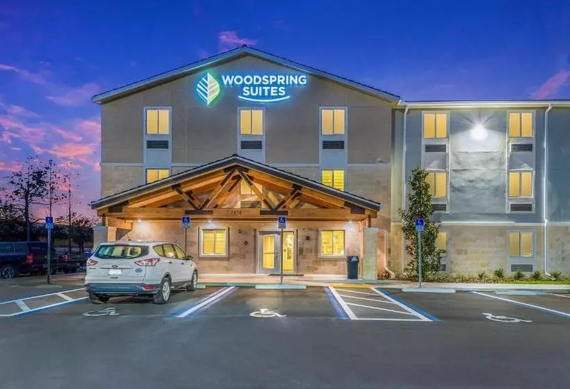 Hotelli Woodspring Suites Bradenton