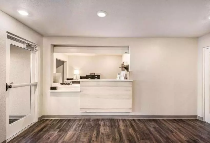 Hotelli Woodspring Suites Bradenton