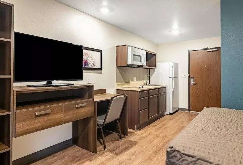 Hotelli Woodspring Suites Toledo Maumee