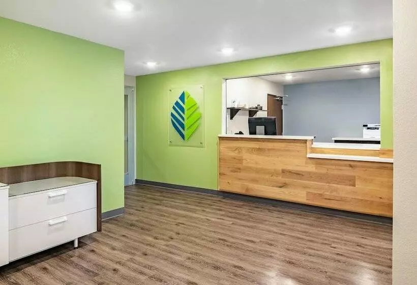 Hotelli Woodspring Suites Toledo Maumee