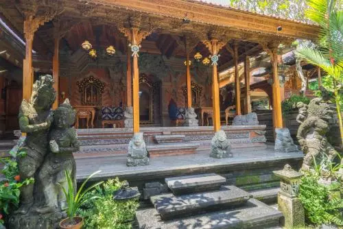 ペンション Sania S House