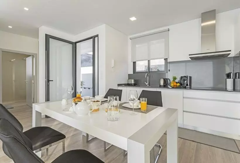 Searenity Vacations Home Ii By An Island Apart