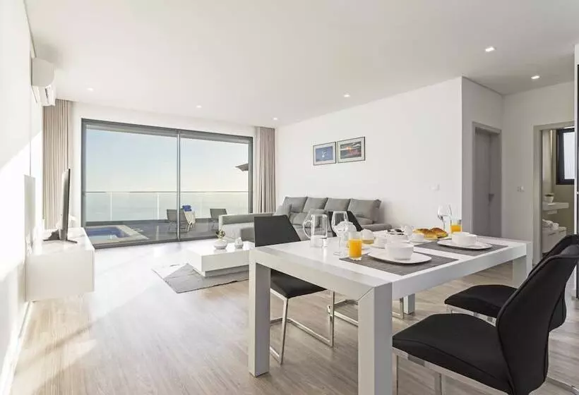 Searenity Vacations Home Ii By An Island Apart