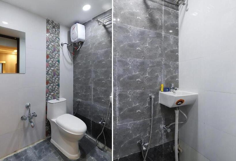 هتل Oyo 75323 Signature