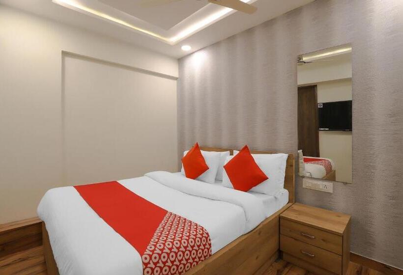 هتل Oyo 75323 Signature