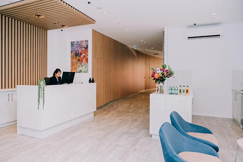 ホテル Toms Court