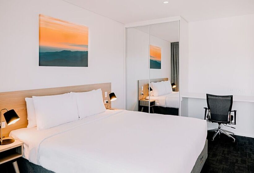 ホテル Toms Court