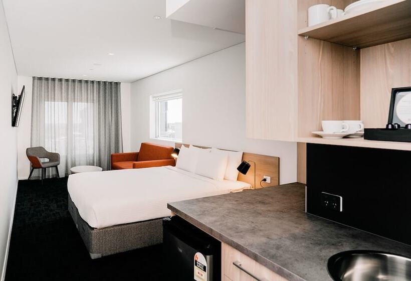 ホテル Toms Court