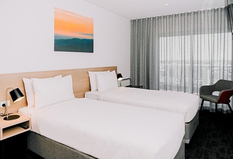 ホテル Toms Court