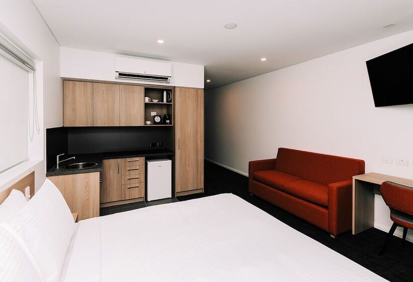 ホテル Toms Court