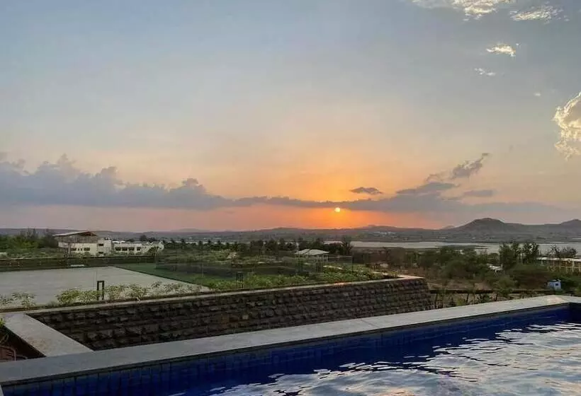 Aria Resort & Spa