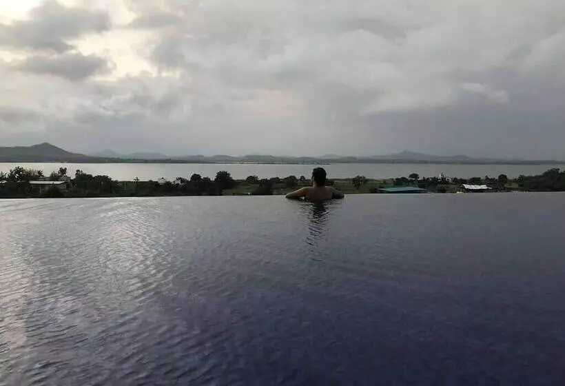 Aria Resort & Spa