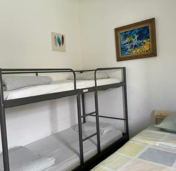 Blife Sun Hostel & Rooms