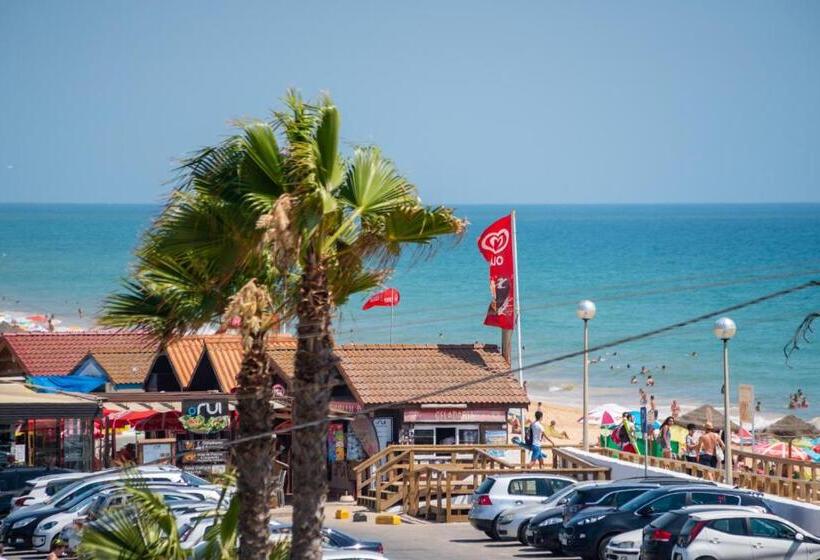 Blife Sun Hostel & Rooms