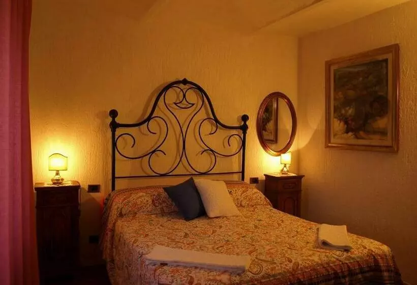 ホテル Agriturismo Podere 3 Querce
