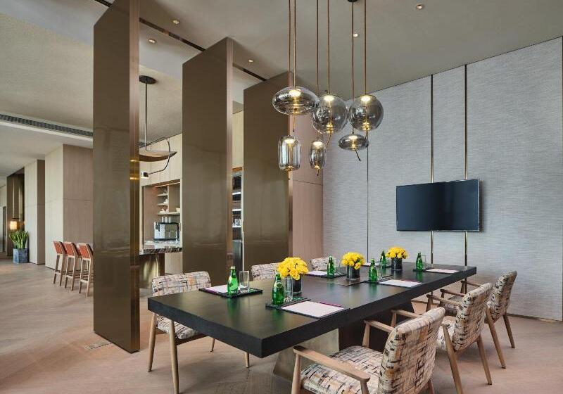 Отель Crowne Plaza Qidong, An Ihg