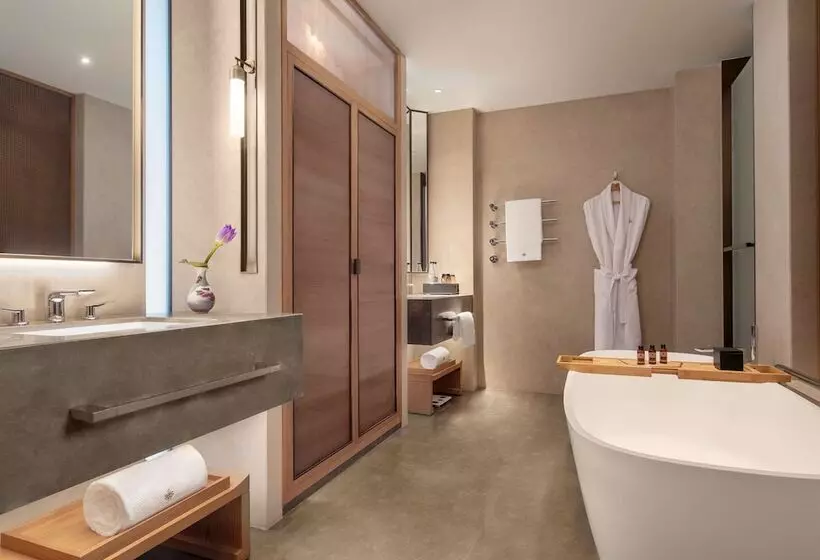 Grand Wuji Hotel, In The Unbound Collection By Hyatt