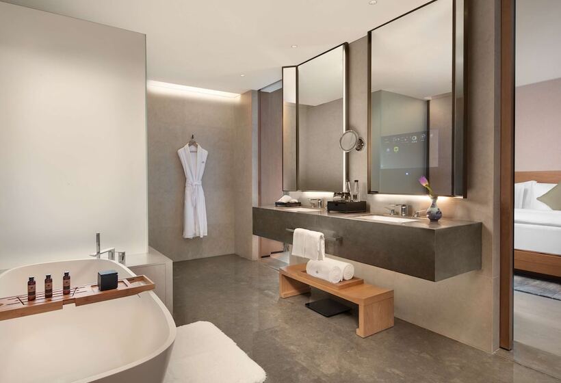 Grand Wuji Hotel, In The Unbound Collection By Hyatt