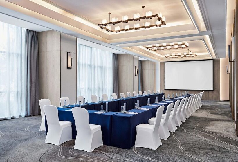 Отель Sheraton Kunming