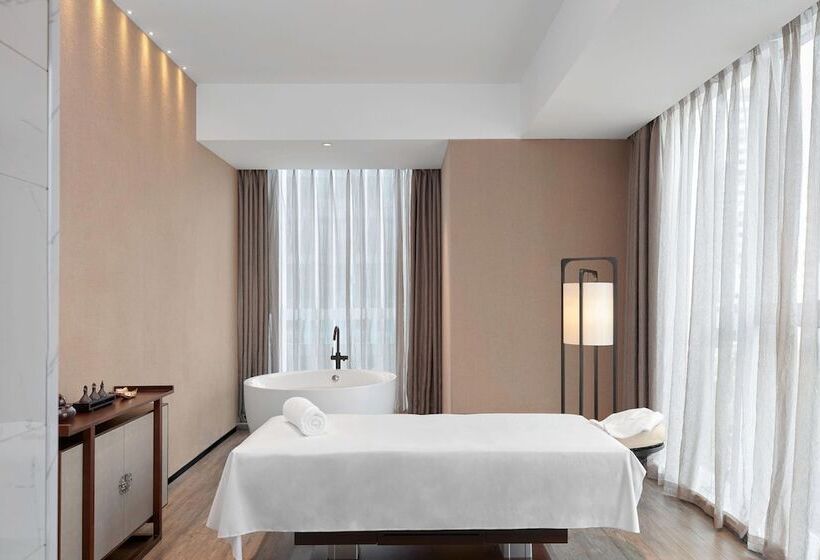 Отель Sheraton Kunming