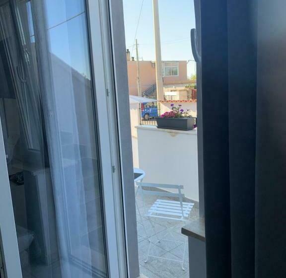 پانسیون Capitani Guest House