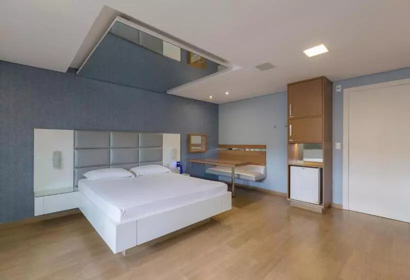 Poeme Motel By Drops