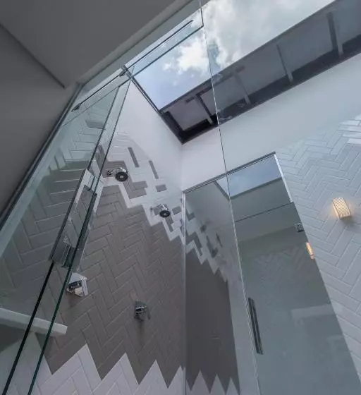 Poeme Motel By Drops