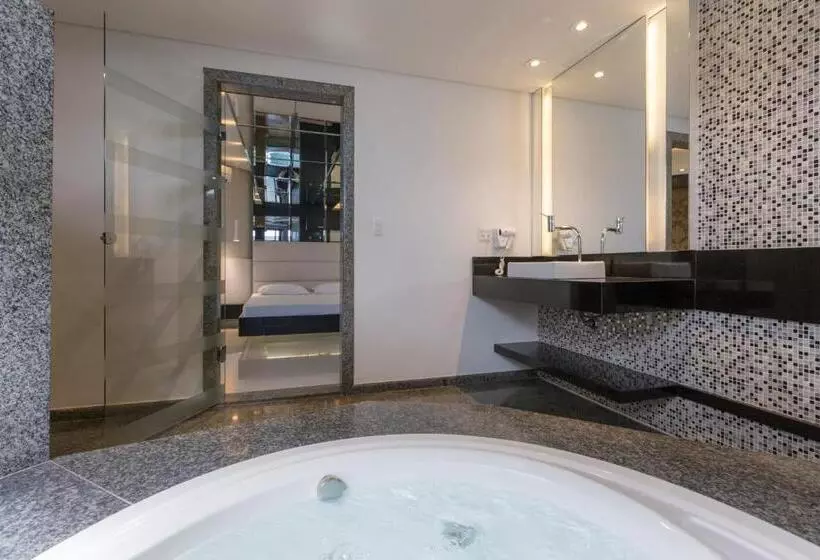 Poeme Motel By Drops