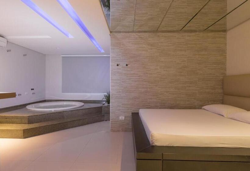 Poeme Motel By Drops