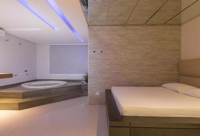 Poeme Motel By Drops