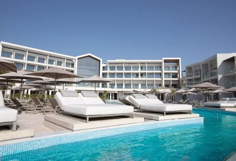 استراحتگاه Mare Paphos