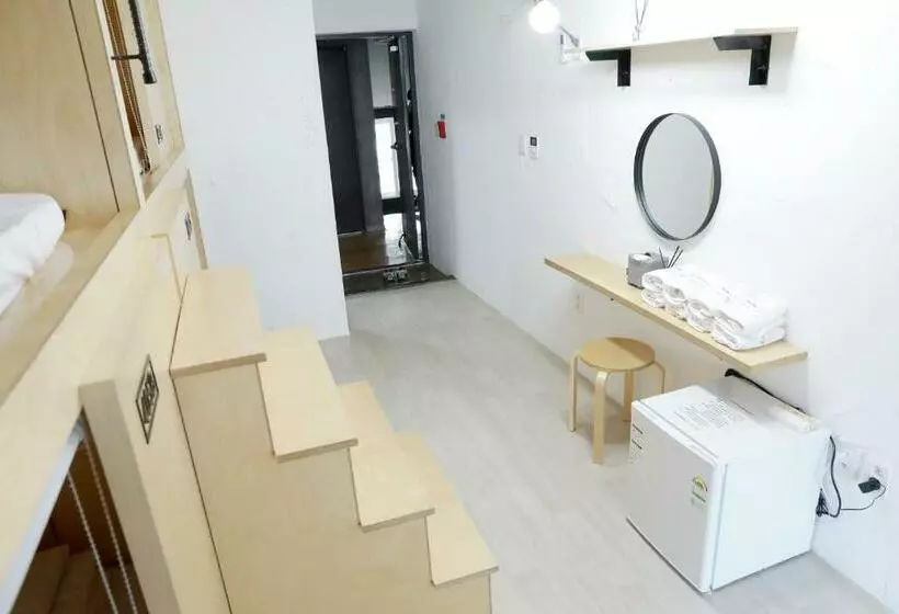 ユースホステル Minihotel Poongdaengi