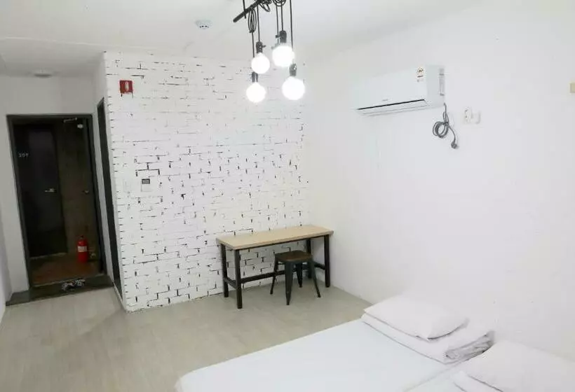 ユースホステル Minihotel Poongdaengi