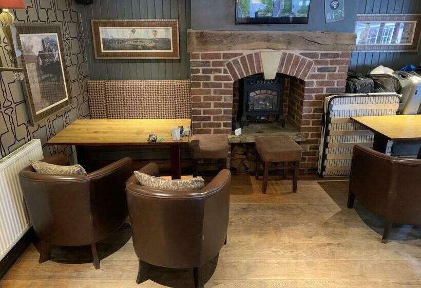 مبيت وإفطار George And Dragon