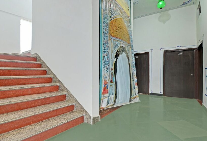 Aamiaismajoitus (B&B) Treebo Khakhri Haveli