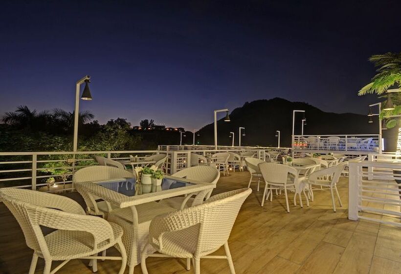 Aamiaismajoitus (B&B) Treebo Khakhri Haveli