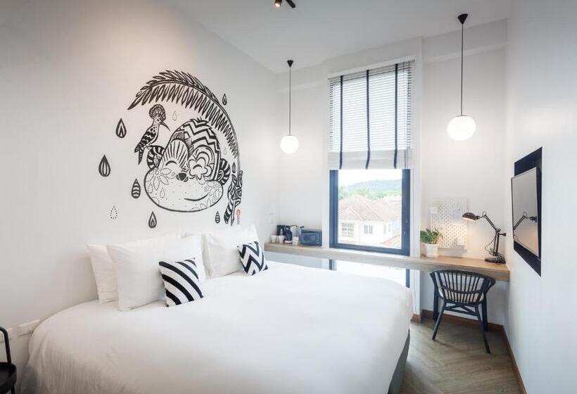 Blu Monkey Hub & Hotel Ranong