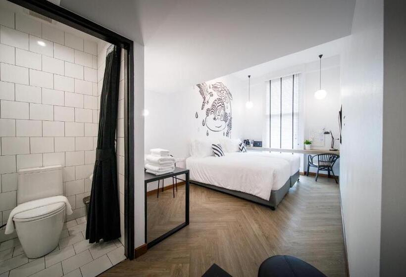 Blu Monkey Hub & Hotel Ranong