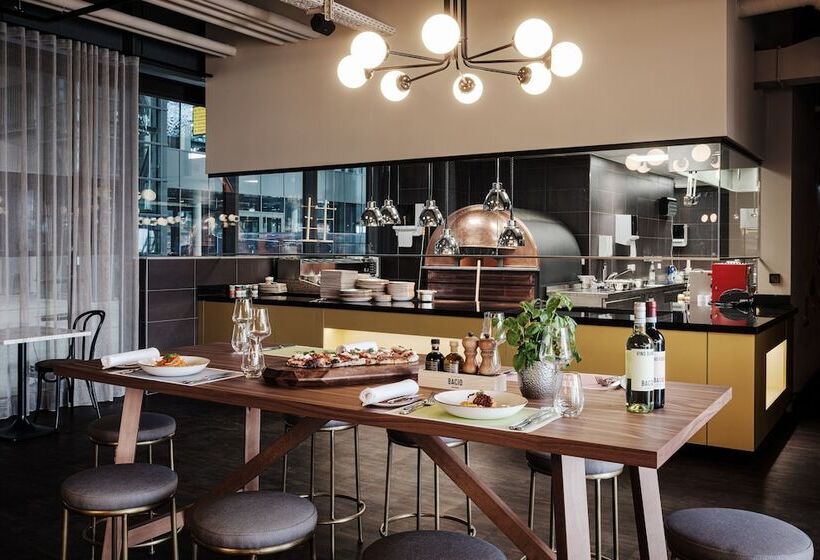 Отель Ameron Munchen Motorworld