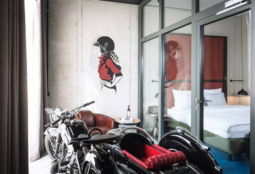 Отель Ameron Munchen Motorworld