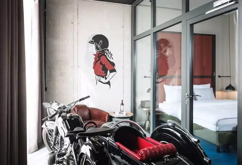 هتل Ameron Munchen Motorworld