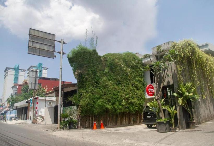 Otel Oyo 3931 Wtc Kuningan