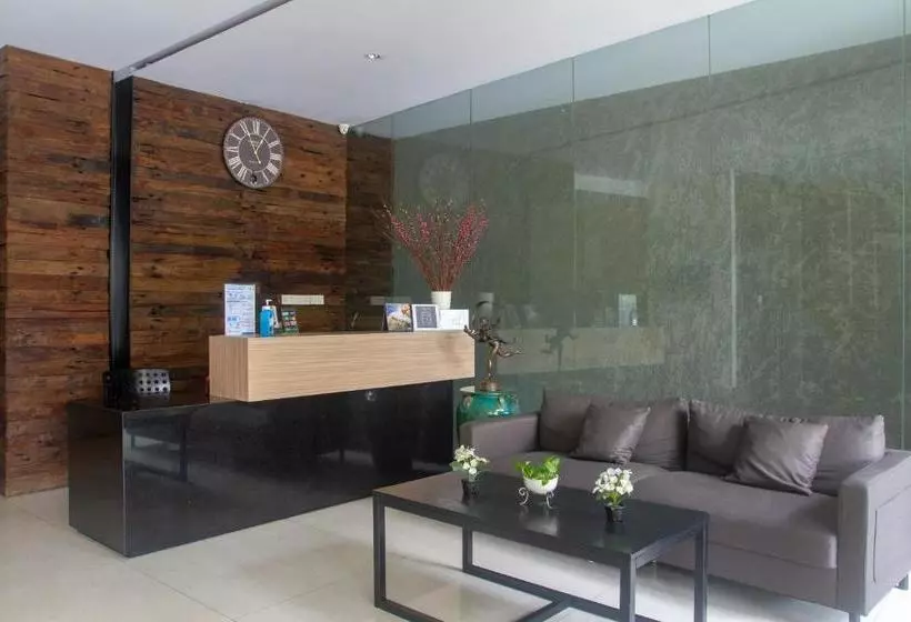 ホテル Oyo 3931 Wtc Kuningan