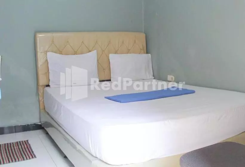 ホテル Snow White Residence Near Grogol Mitra Reddoorz