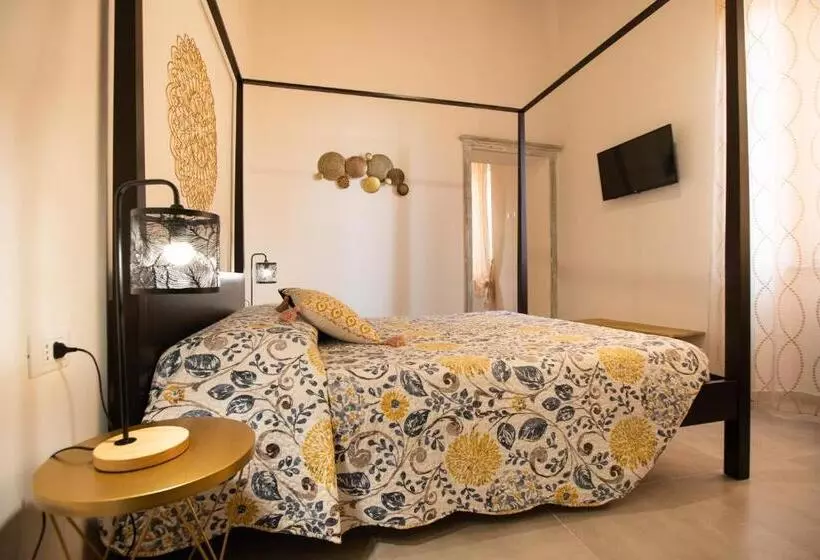 ペンション Piombino 1428